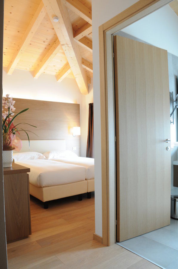 Hotel Opera ดอสโซบัวโน ห้อง รูปภาพ