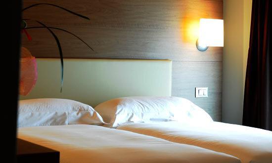 Hotel Opera ดอสโซบัวโน ห้อง รูปภาพ